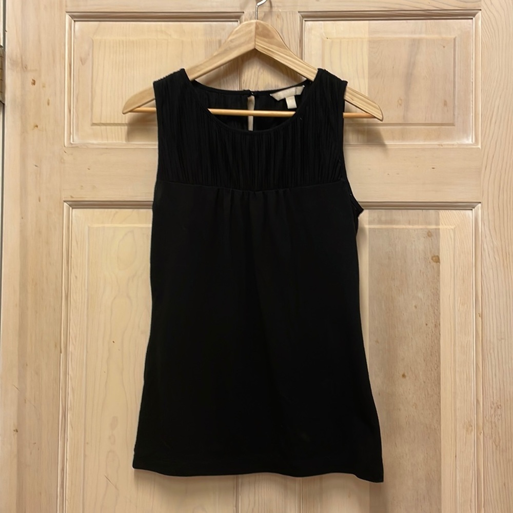 Black sleeveless top